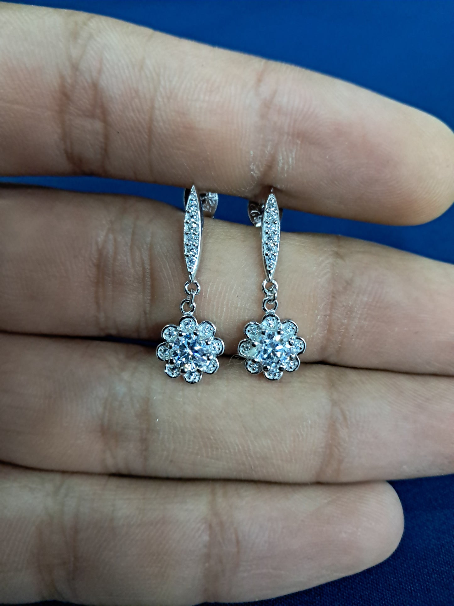 925 silver flower of diamonds earrings