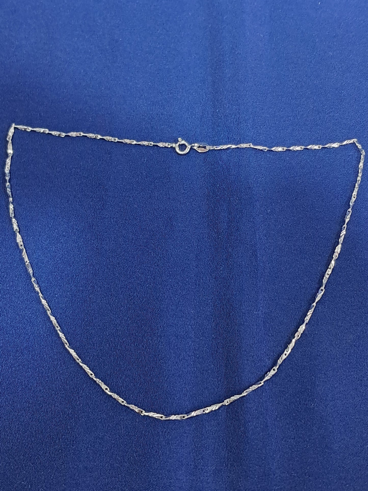 Stunning 925 silver chain