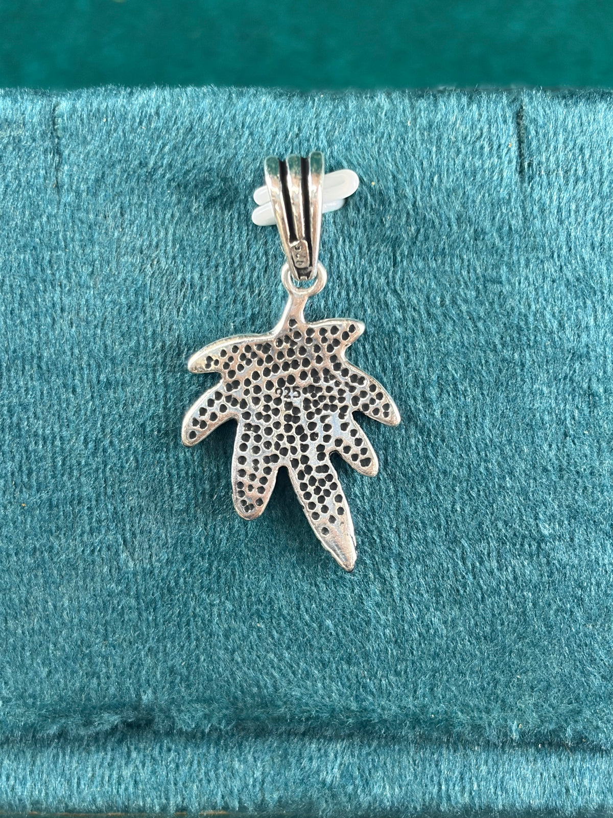 Leaf Pendant – Botanical Detail, 925 Silver