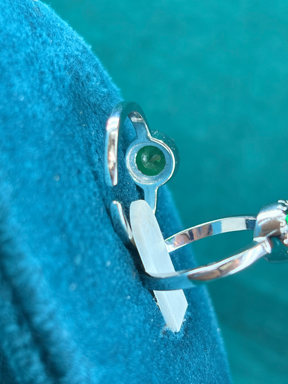 Round Emerald-Tone Toe Ring – Beaded Halo, 925 Silver