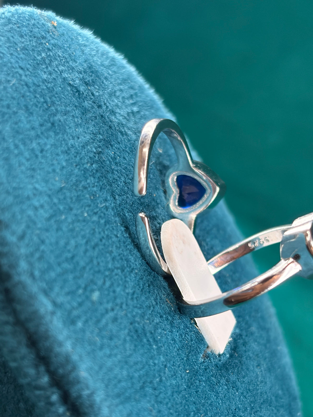 Heart-Cut Sapphire-Tone Toe Ring – Classic Bezel, 925 Silver