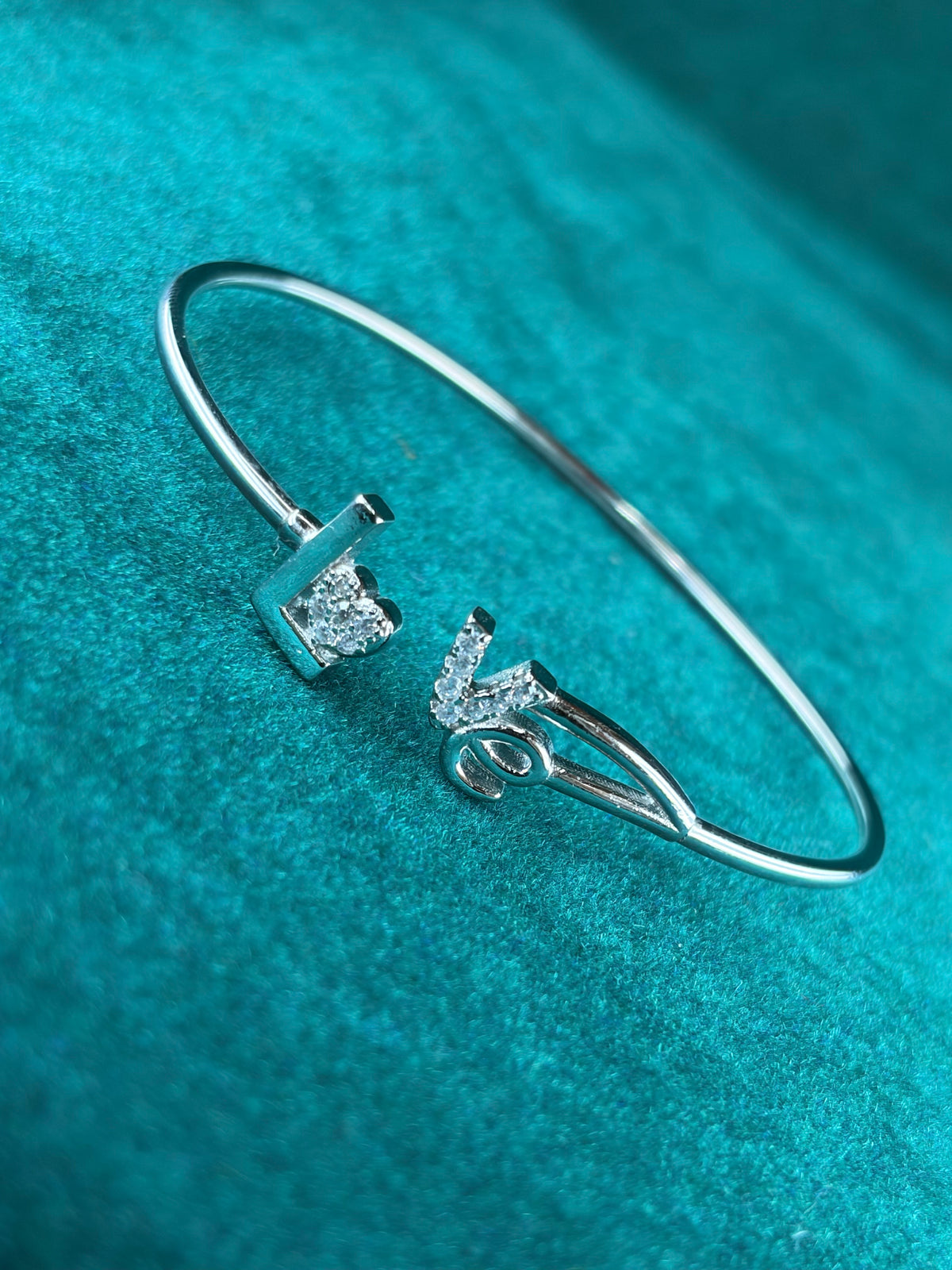 Love Script Kada Bracelet – Rounded Script, 925 Silver