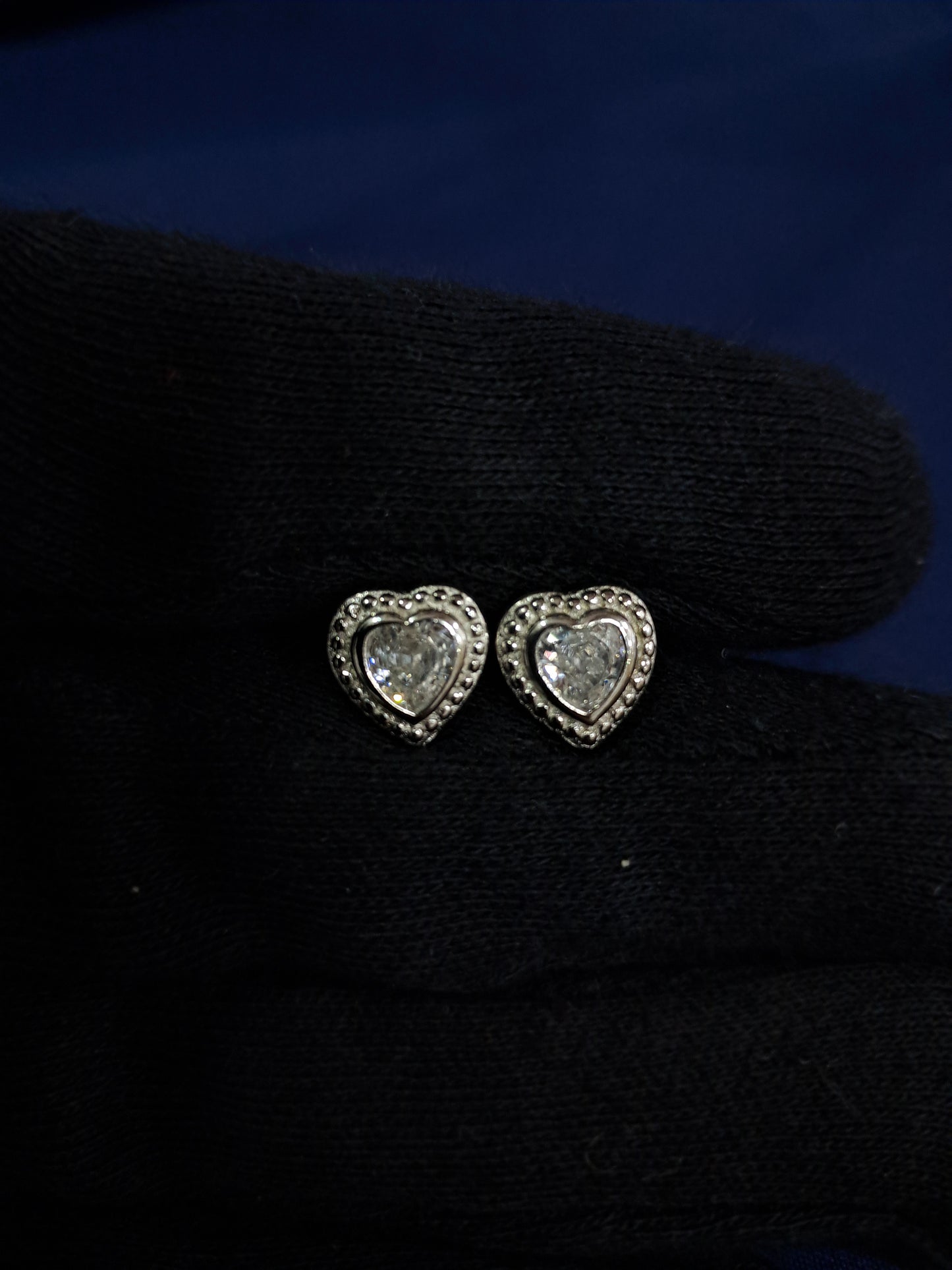 Heart with studded diamonds silver earrings