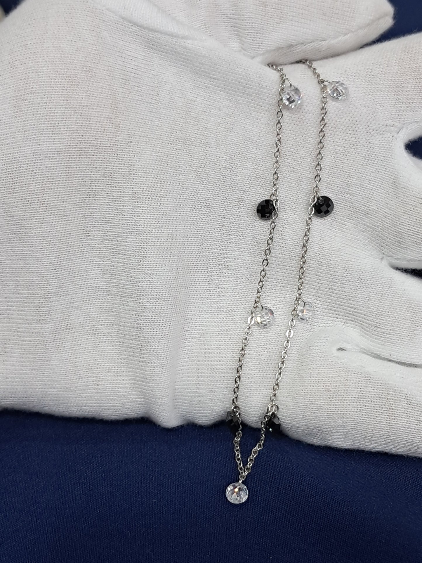 Black-White full diamond chain pendant