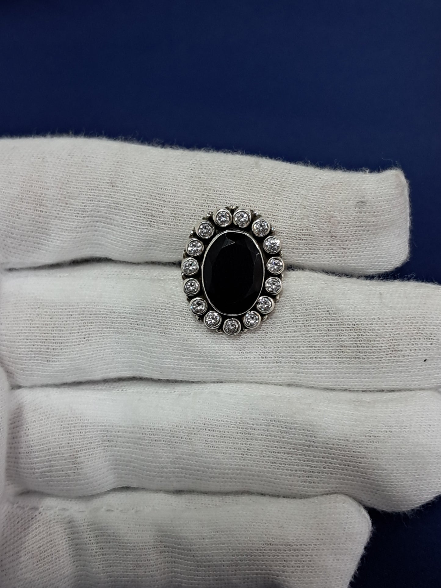 Circular black stone silver ring (adjustable)