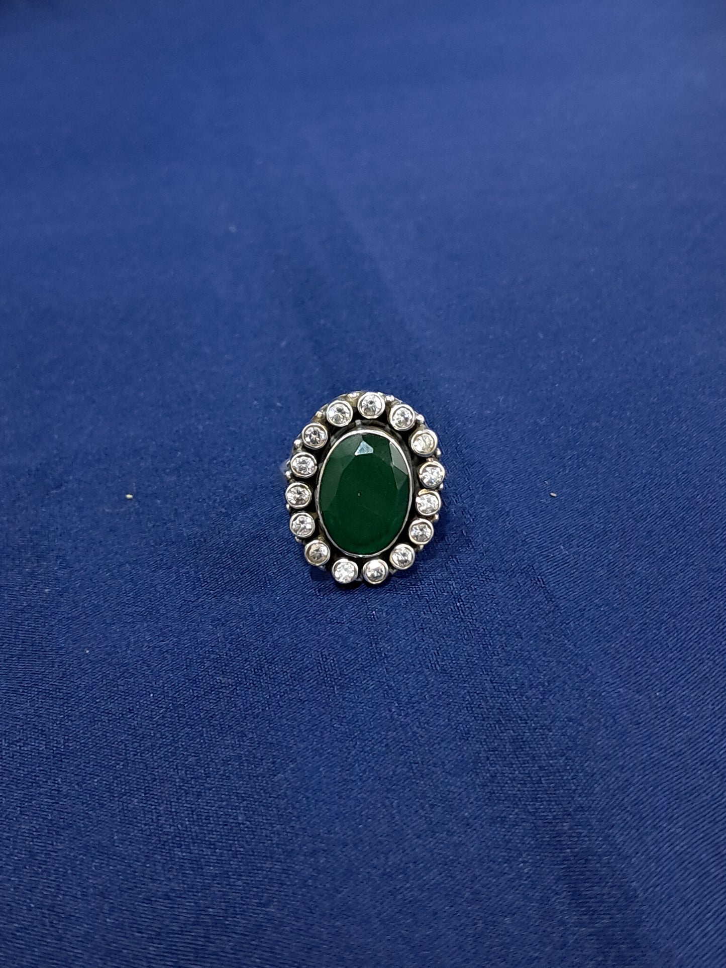 Circular Green stone 925 ring (adjustable)