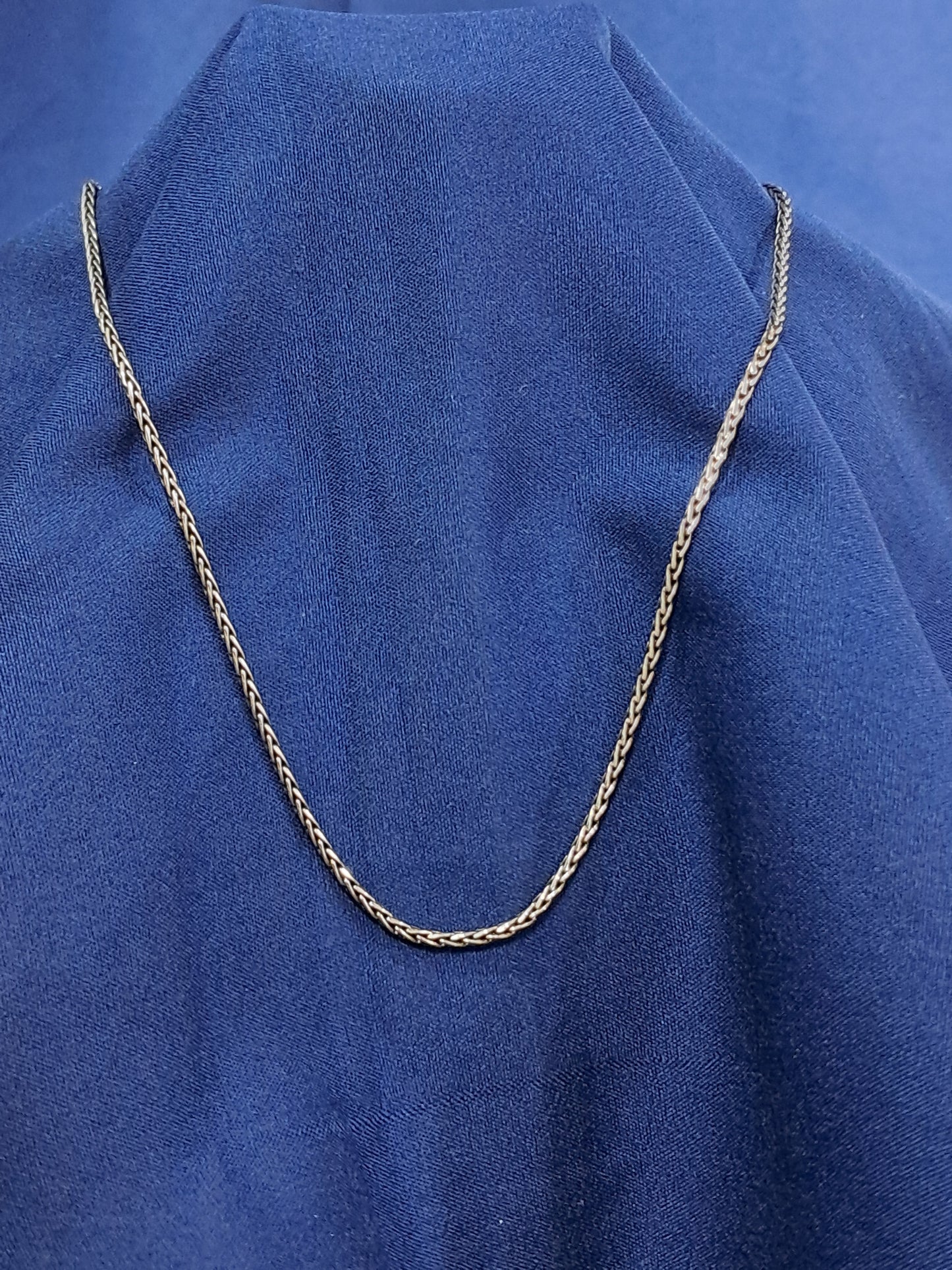 Elegant 925 silver chain