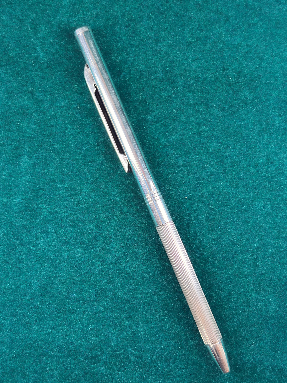 Silver Pen – Slim Polished Cap, Reeded Barrel, 925 Silver
