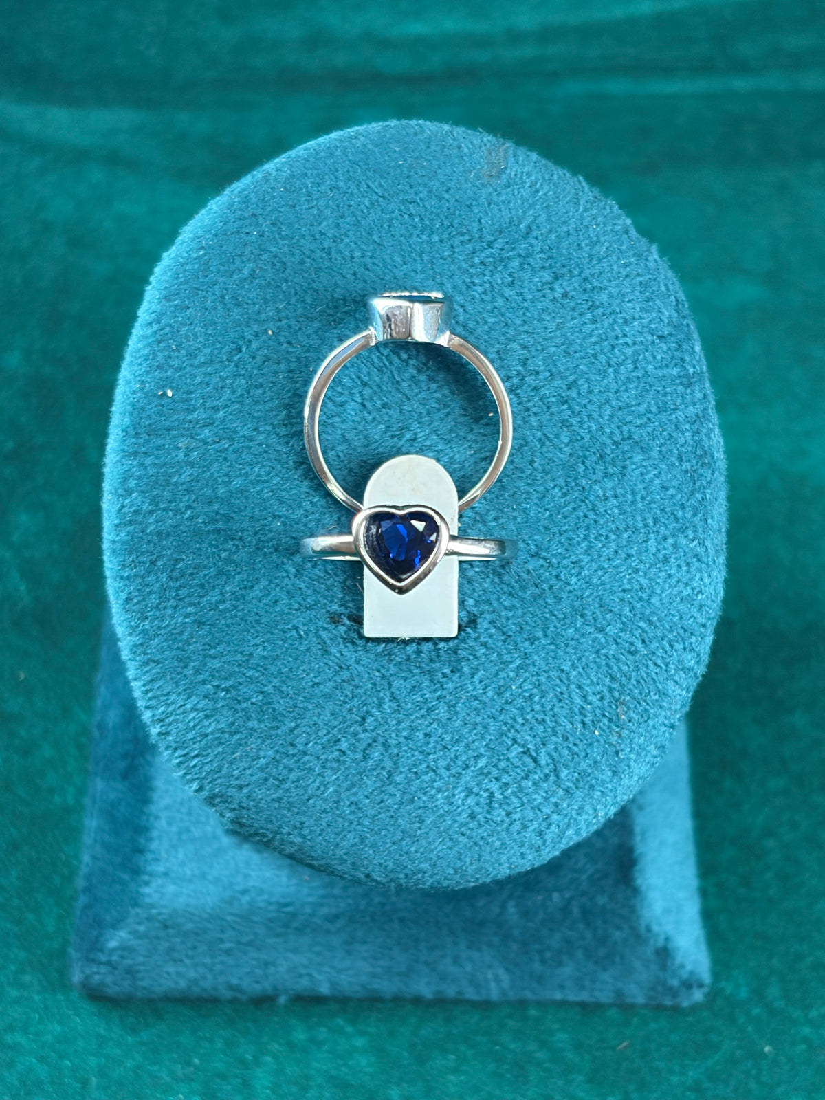 Heart-Cut Sapphire-Tone Toe Ring – Classic Bezel, 925 Silver
