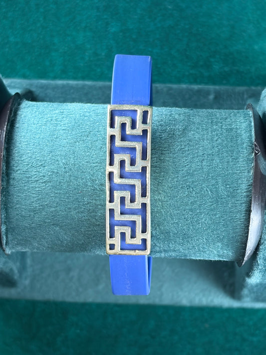 Greek Key Charm Bracelet – Blue Rubber Band, 925 Silver