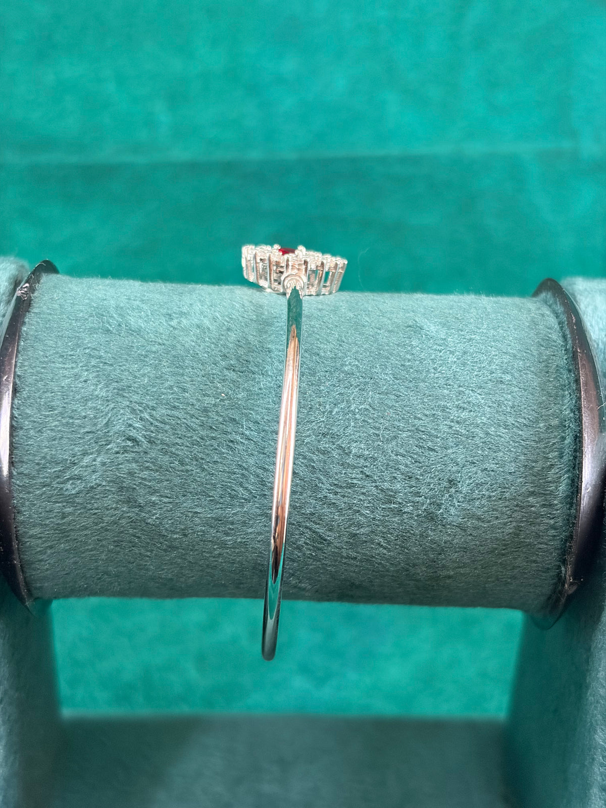 Ruby-Tone Sunburst Bangle, 925 Silver