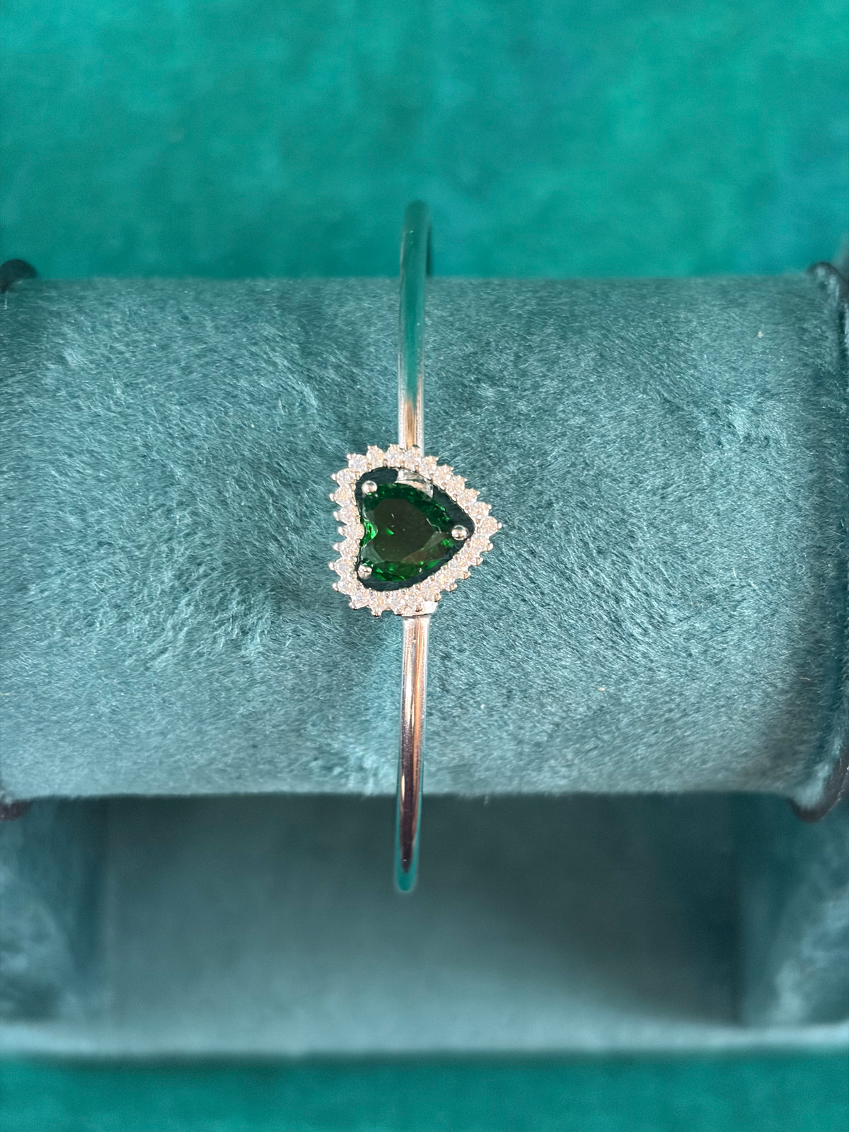 Emerald-Tone Heart Bangle, 925 Silver