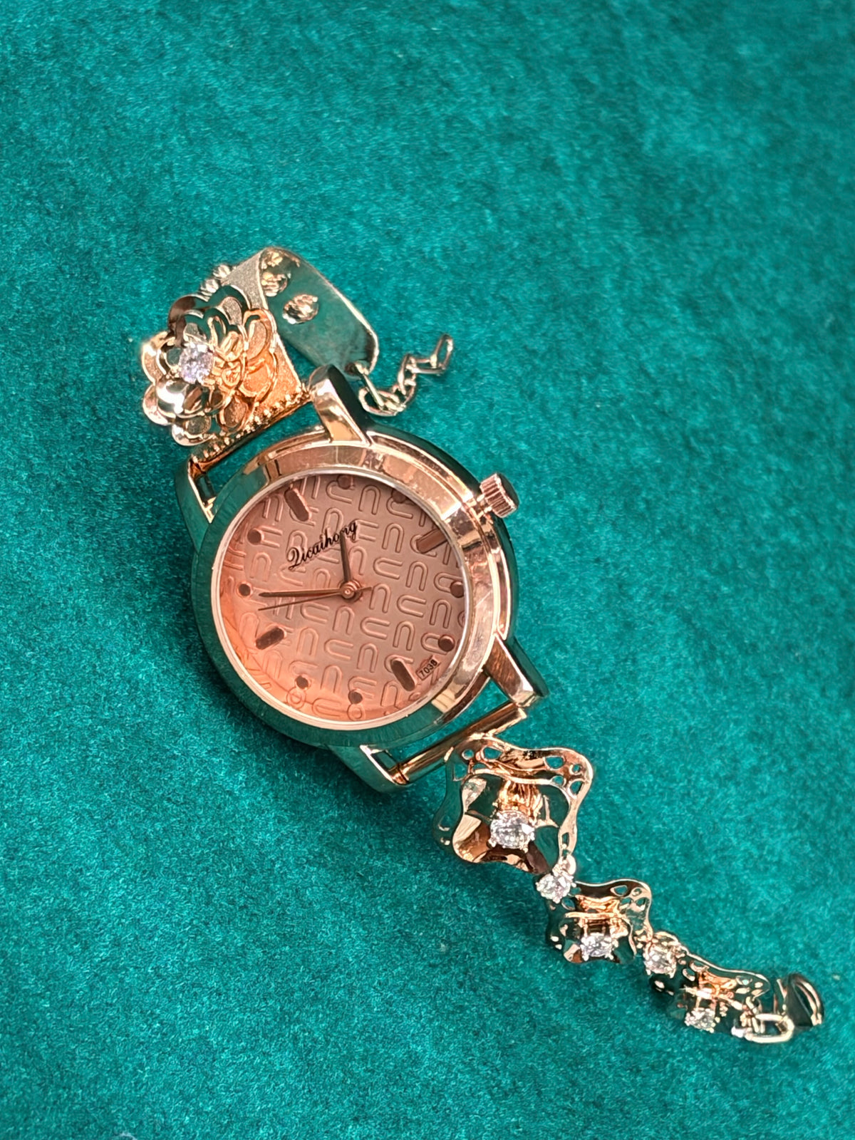 Swirl Dial Watch – Rose-Gold Mesh, 925 Silver
