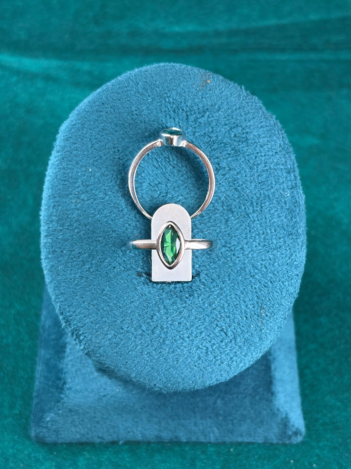 Marquise Emerald-Tone Toe Ring – Classic Bezel, 925 Silver