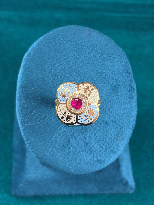 Petal Enamel Ring – Cream & Gold, 925 Silver