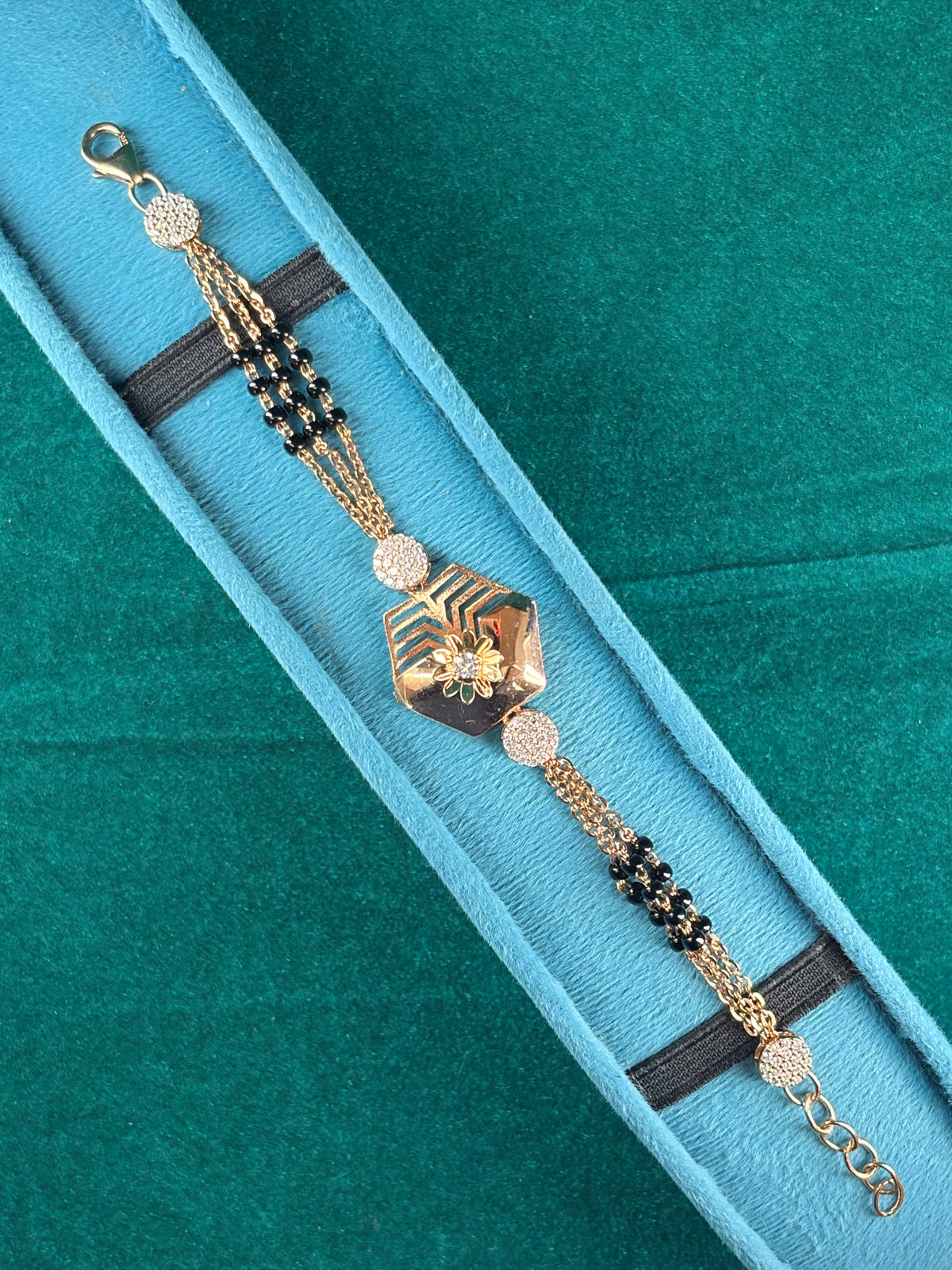 Geometric Charm Bracelet – Ribbed Shield Motif, 925 Silver