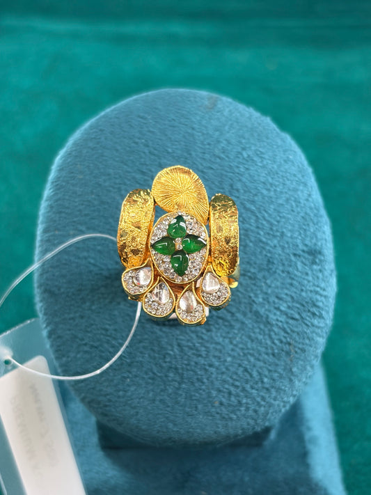 Kundan Clover Ring – Emerald-Tone Center, 925 Silver